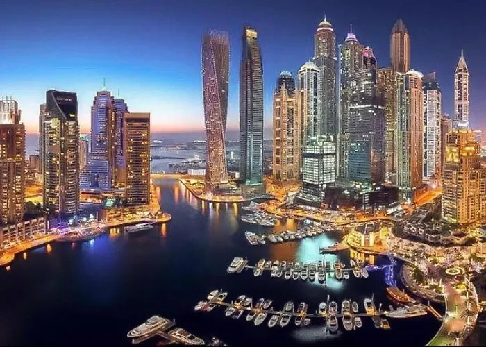 Marina Diamond 2