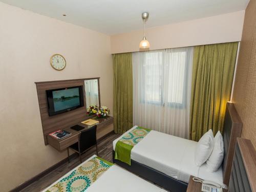 Hotel Oasis Deira 2*
