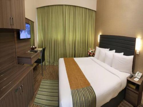 Oasis Deira Dubai