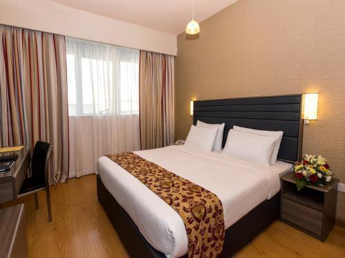 Oasis Deira 2*