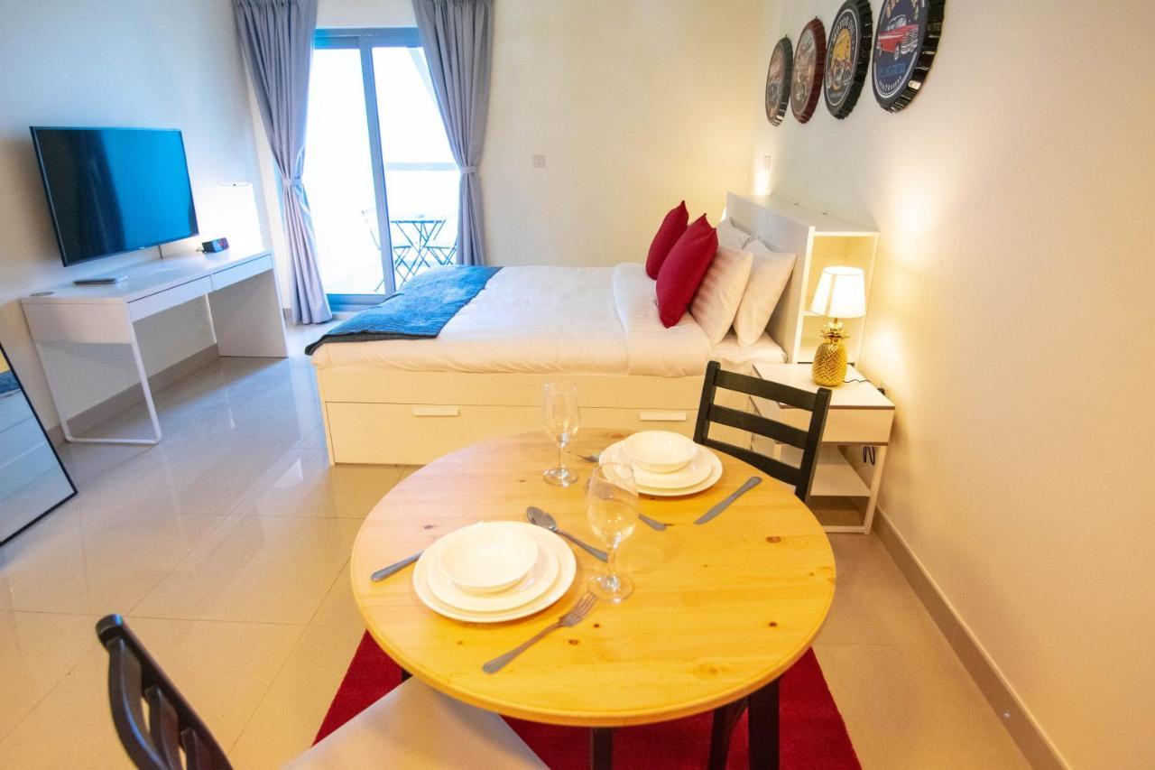 Lux Studio Park Tower Difc Apartment Dubai