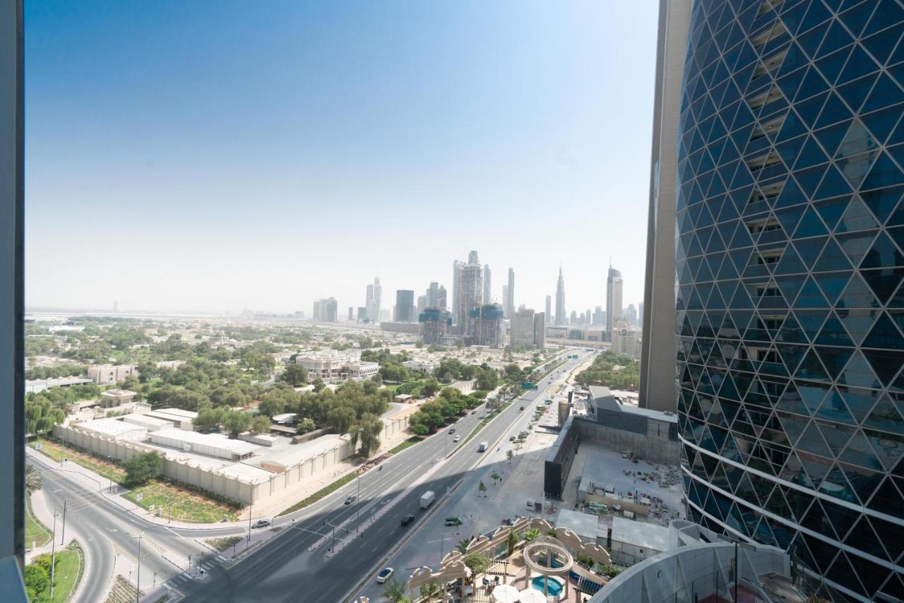 Lux Studio Park Tower Difc Apartment