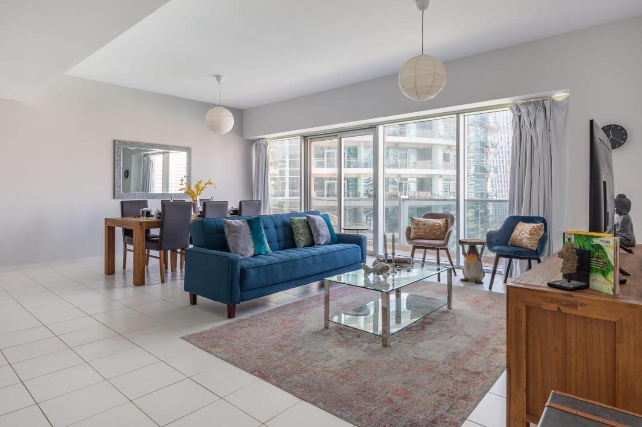 Frank Porter - Marina Tower Apartment