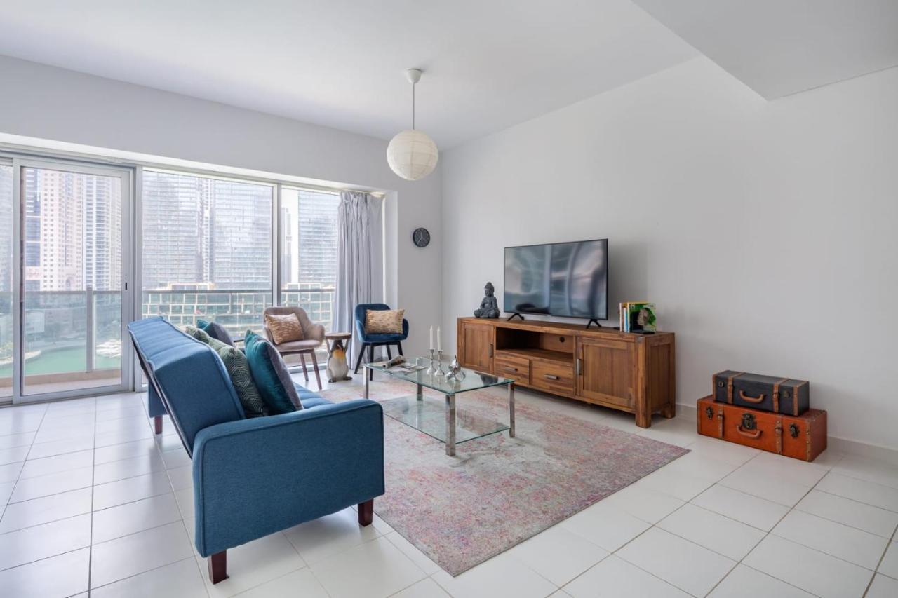 Frank Porter - Marina Tower Apartment