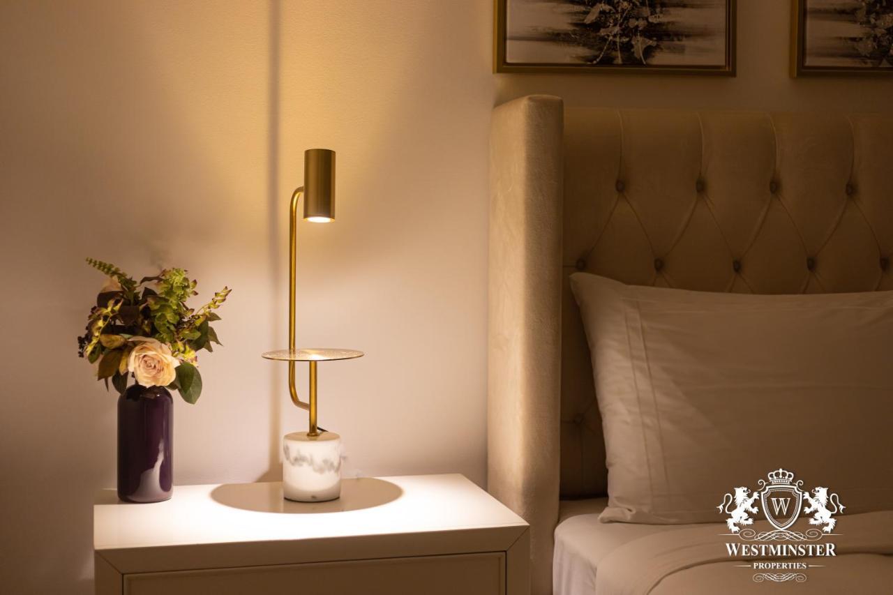 Westminster Boulevard - Burj Khalifa Apartment