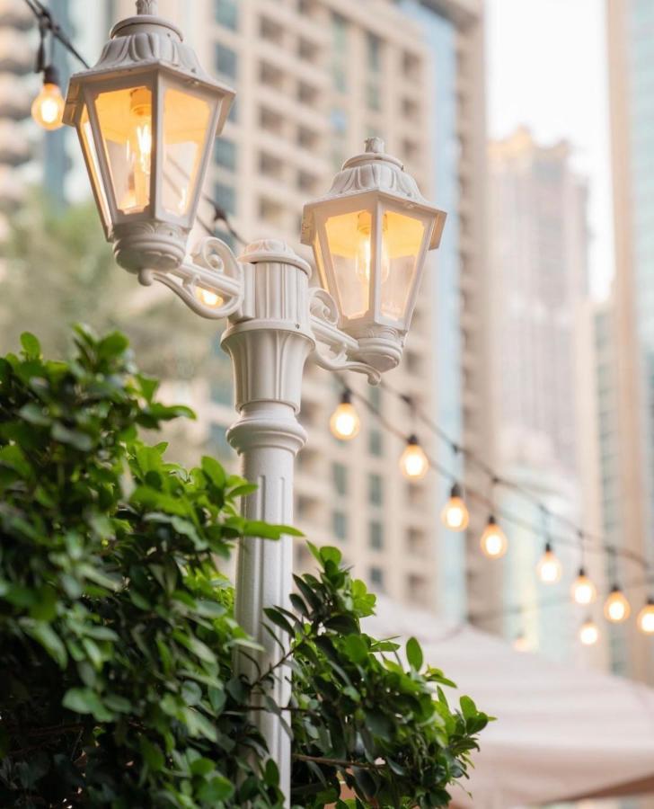 Westminster Boulevard - Burj Khalifa Apartment
