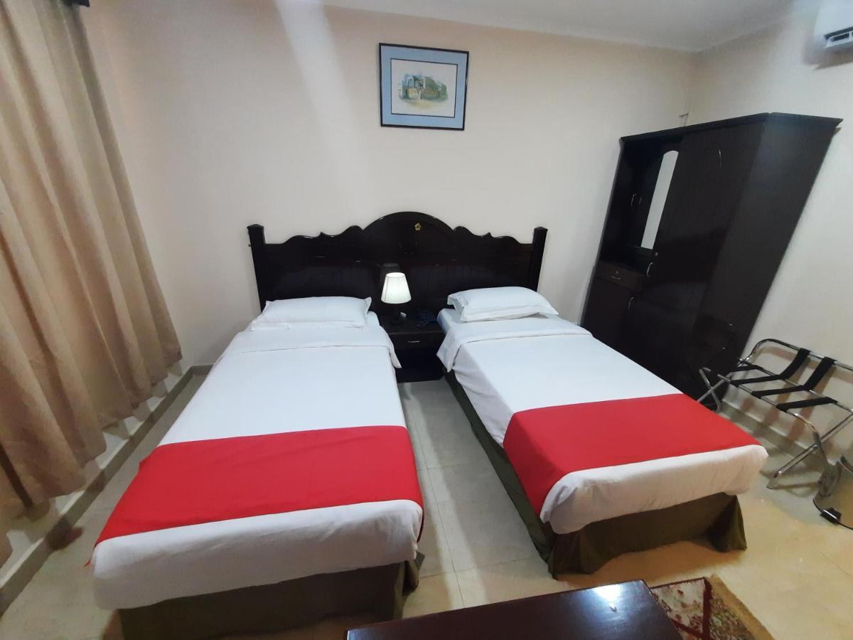 Hotel Banana *