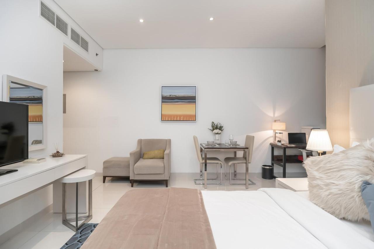 Higuests - Cozy Studio With Balcony In Business Bay *