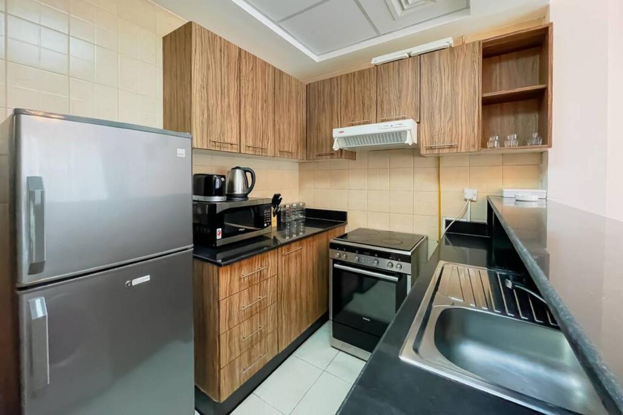 Key View - Burj Al Nujoom Apartment