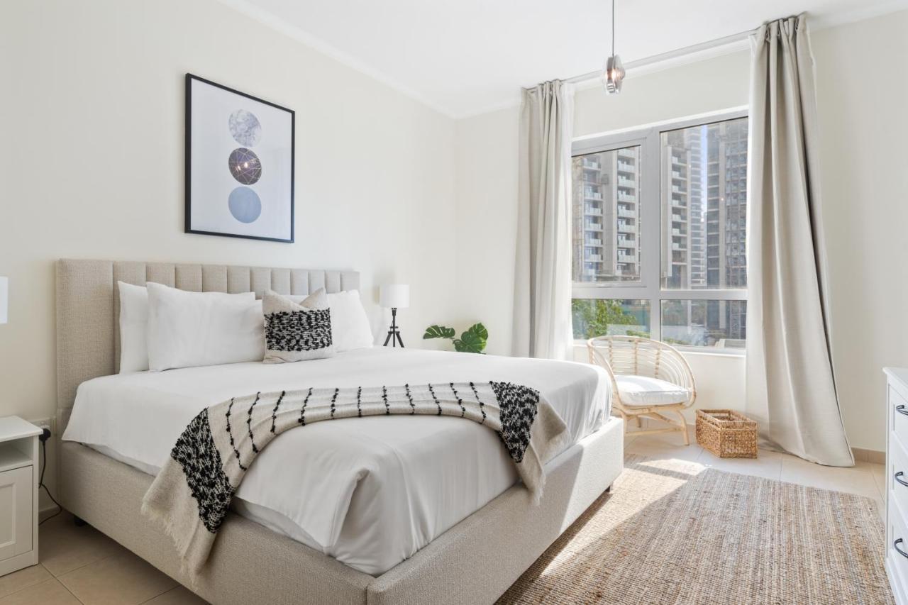 Apartment Stylish With Partial Burj Khalifa View
