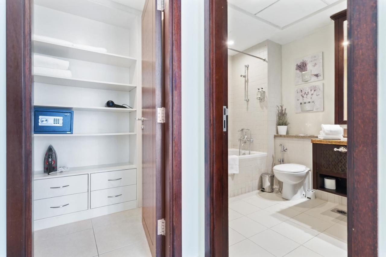 Apartment Stylish With Partial Burj Khalifa View