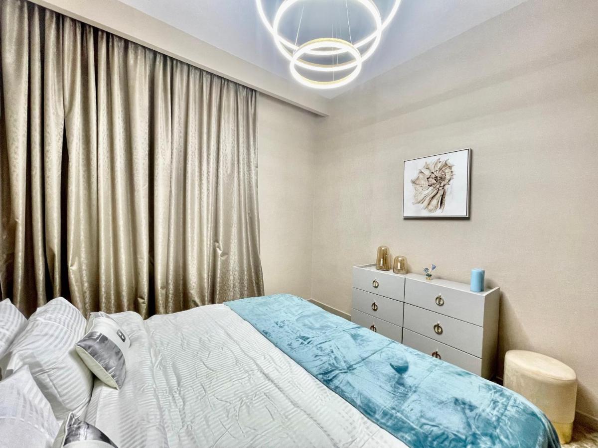 Ultimate Luxury At Creek Horizon Waterfront