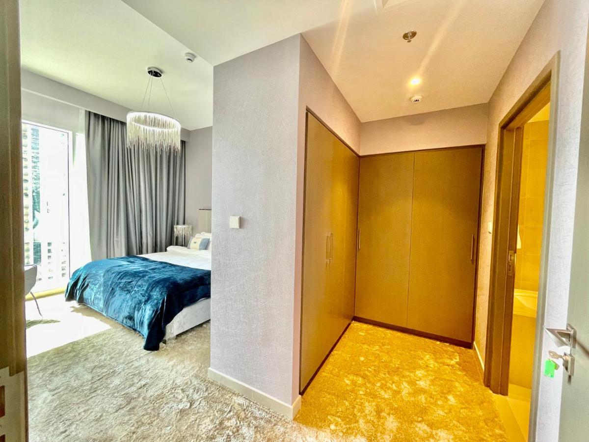 Ultimate Luxury At Creek Horizon Waterfront Apartment