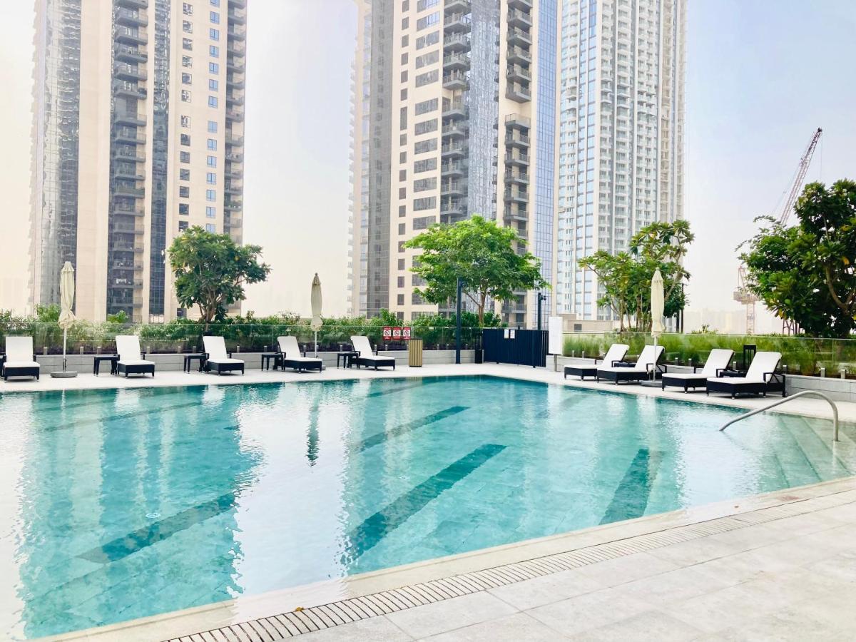 Ultimate Luxury At Creek Horizon Waterfront Apartment