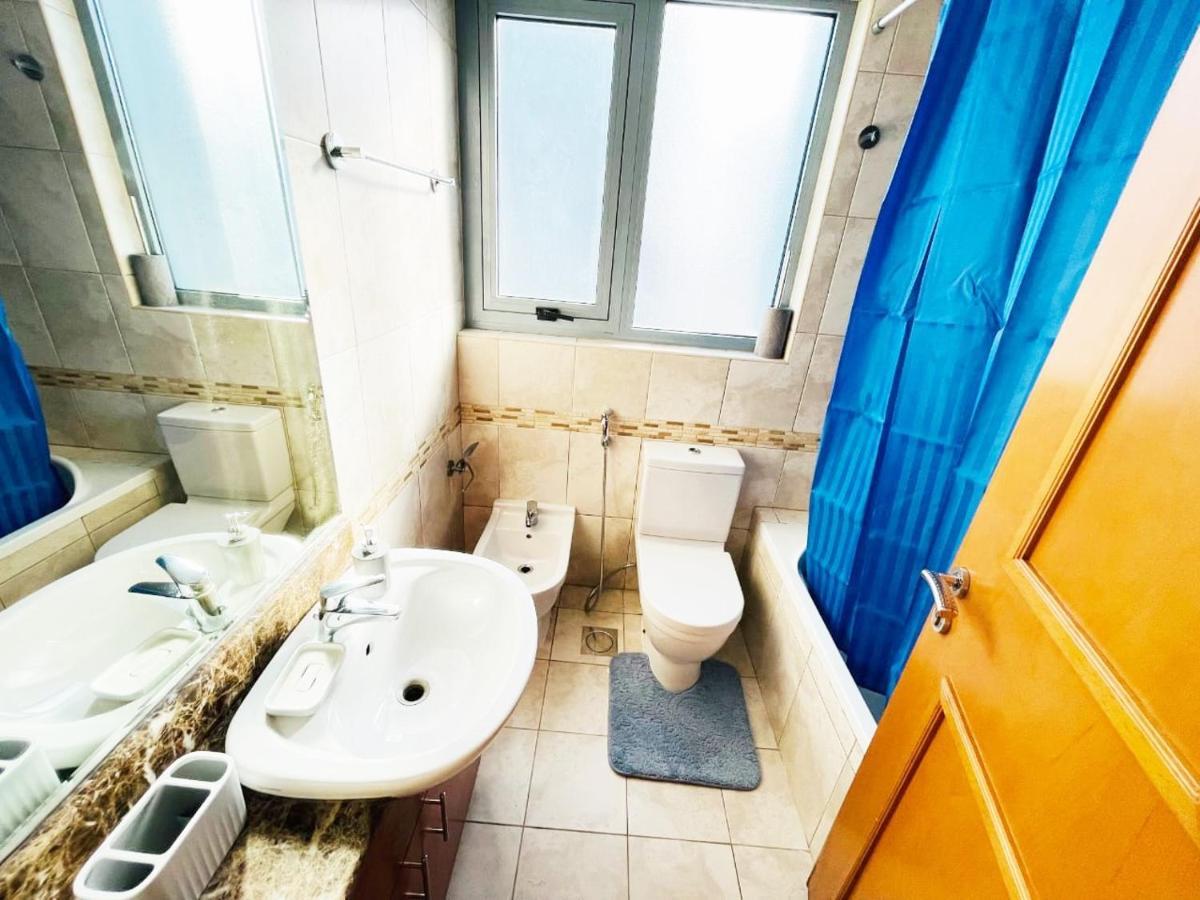 Marina 2 Bedroom Hall With Beautiful View * Dubai