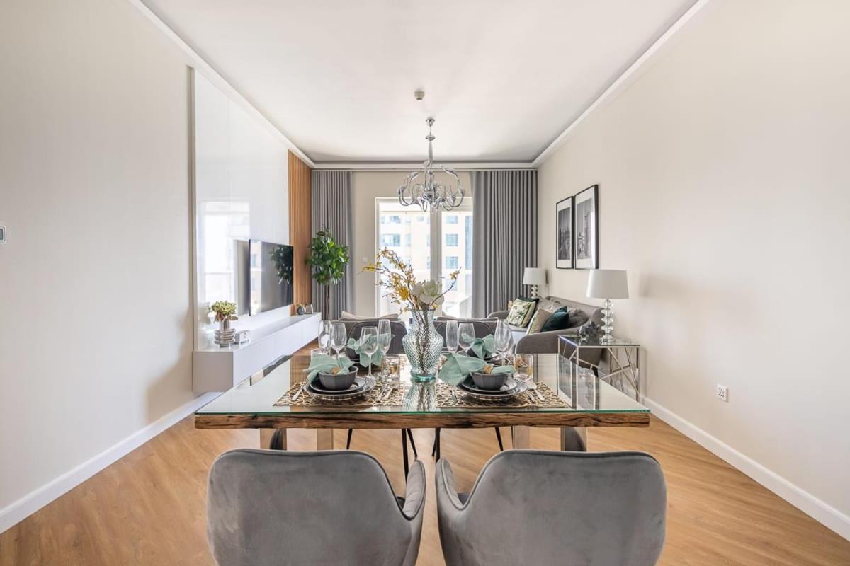 Frank Porter - Sulafa Tower Apartment
