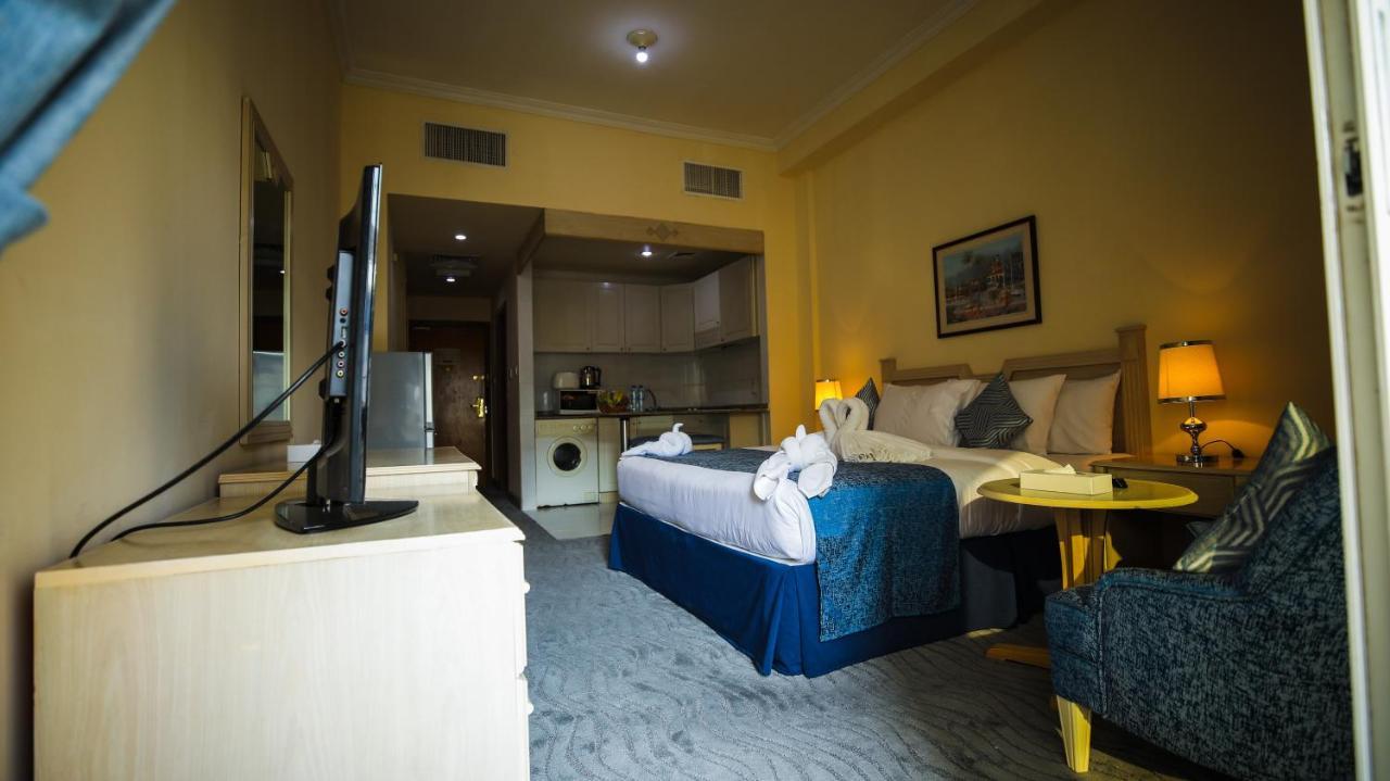 Aparthotel House & 2*
