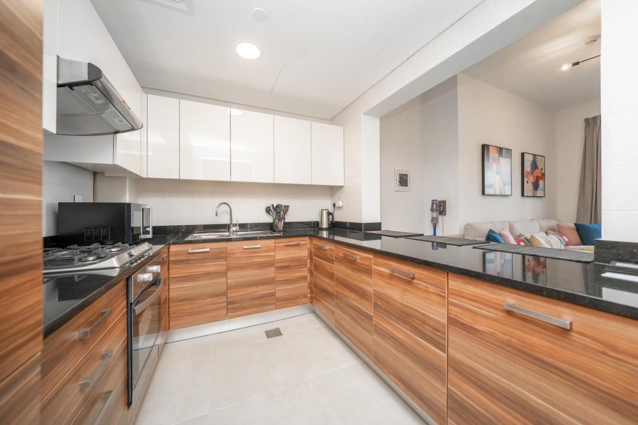 Luton - Sparkle Towers, Marina 20ab 7 Apartment Dubai