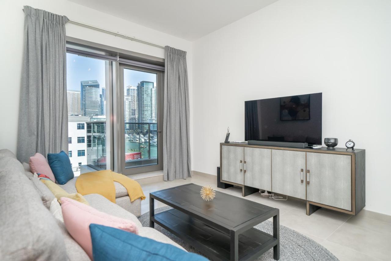 Luton - Sparkle Towers, Marina 20ab 7 Apartment