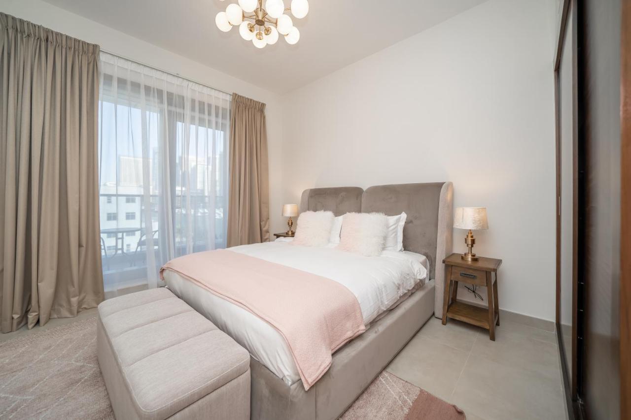 Apartment Luton - Sparkle Towers, Marina 20ab 7 Dubai