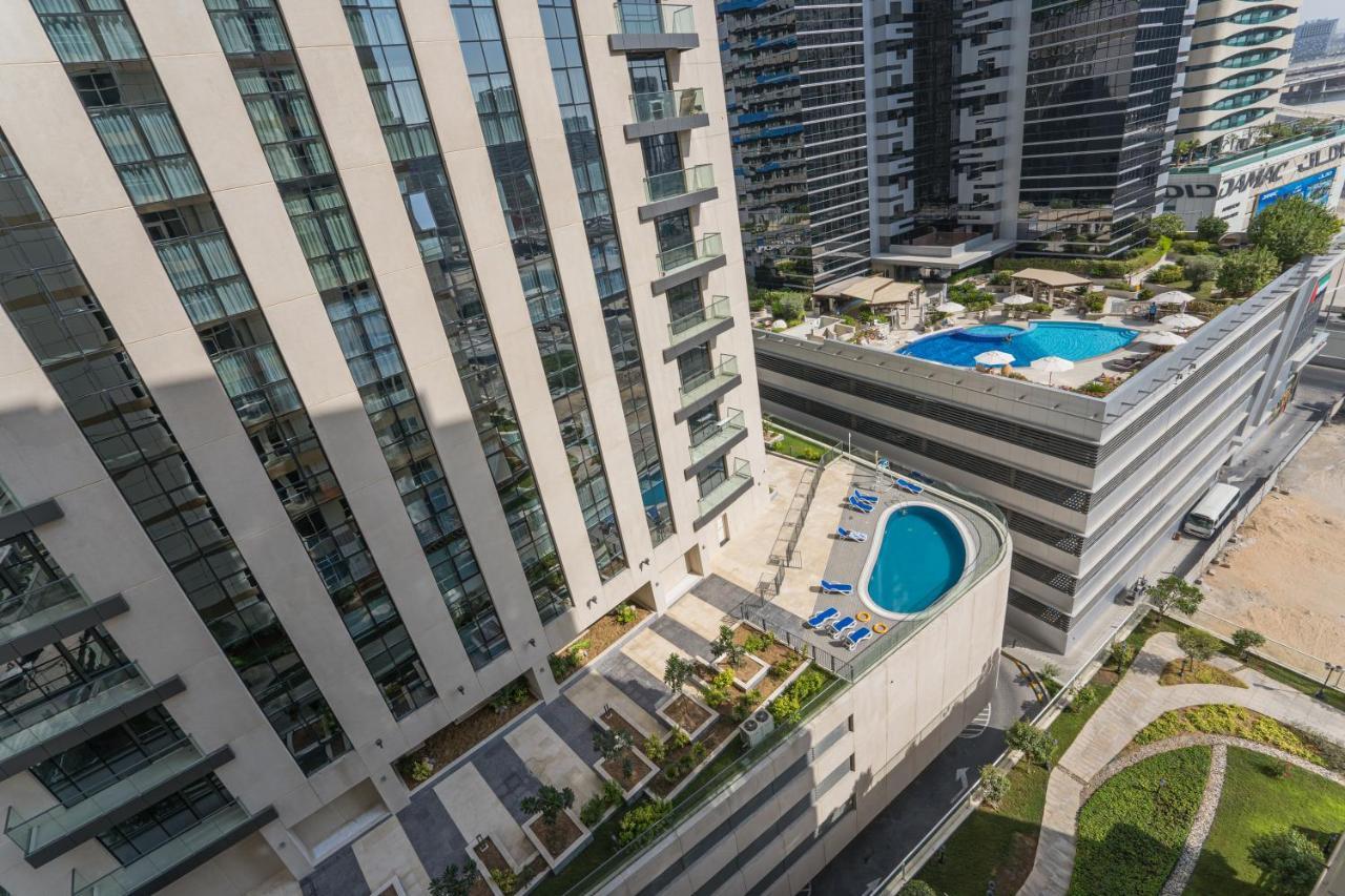 Apartment Higuests - Mon Reve Dubai
