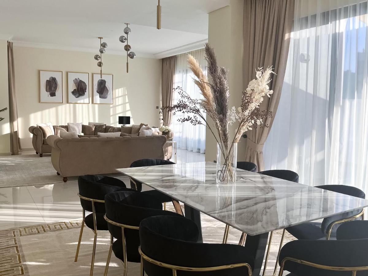 Villa Luxury 6 Bedroom With Private Office & Bbq Area, Unbeatable Amenities