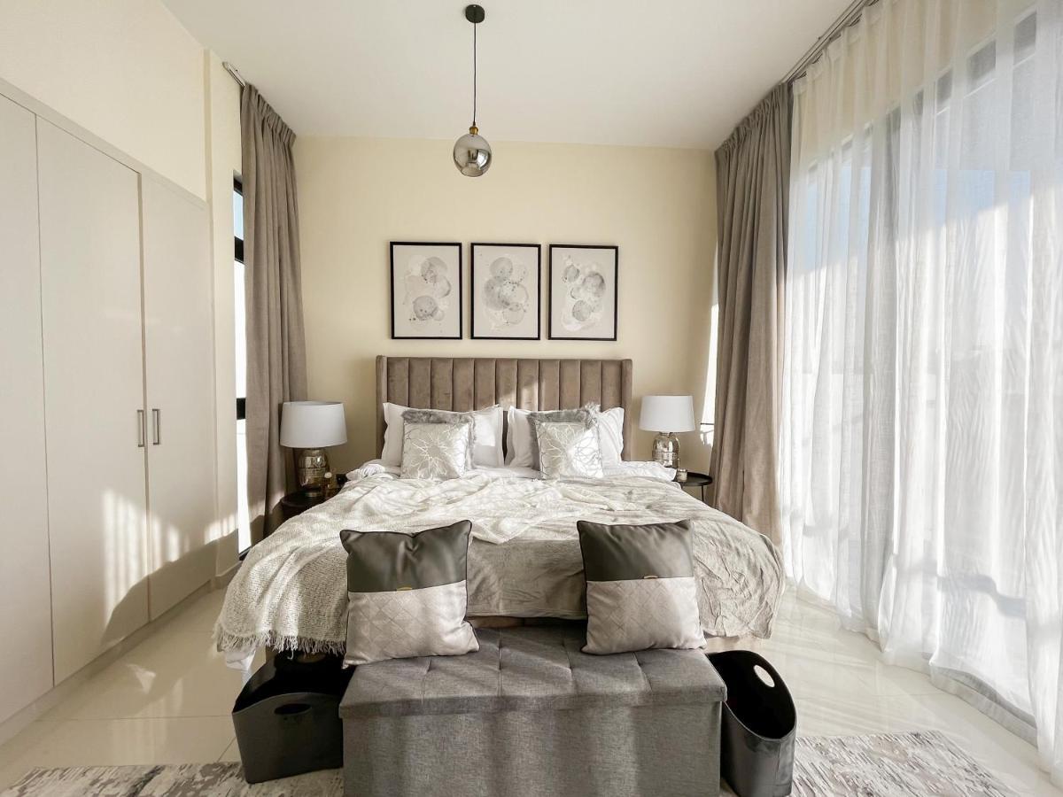 Luxury 6 Bedroom With Private Office & Bbq Area, Unbeatable Amenities * Dubai