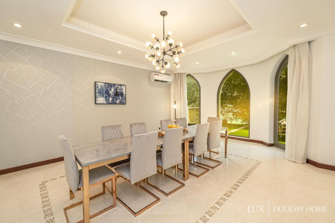 Lux - The Savoy Palm *
