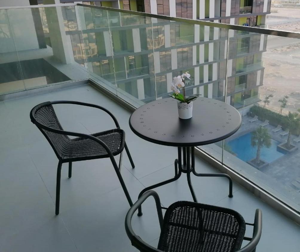 Luxurious Two Bedrooms With Maid Apartment *