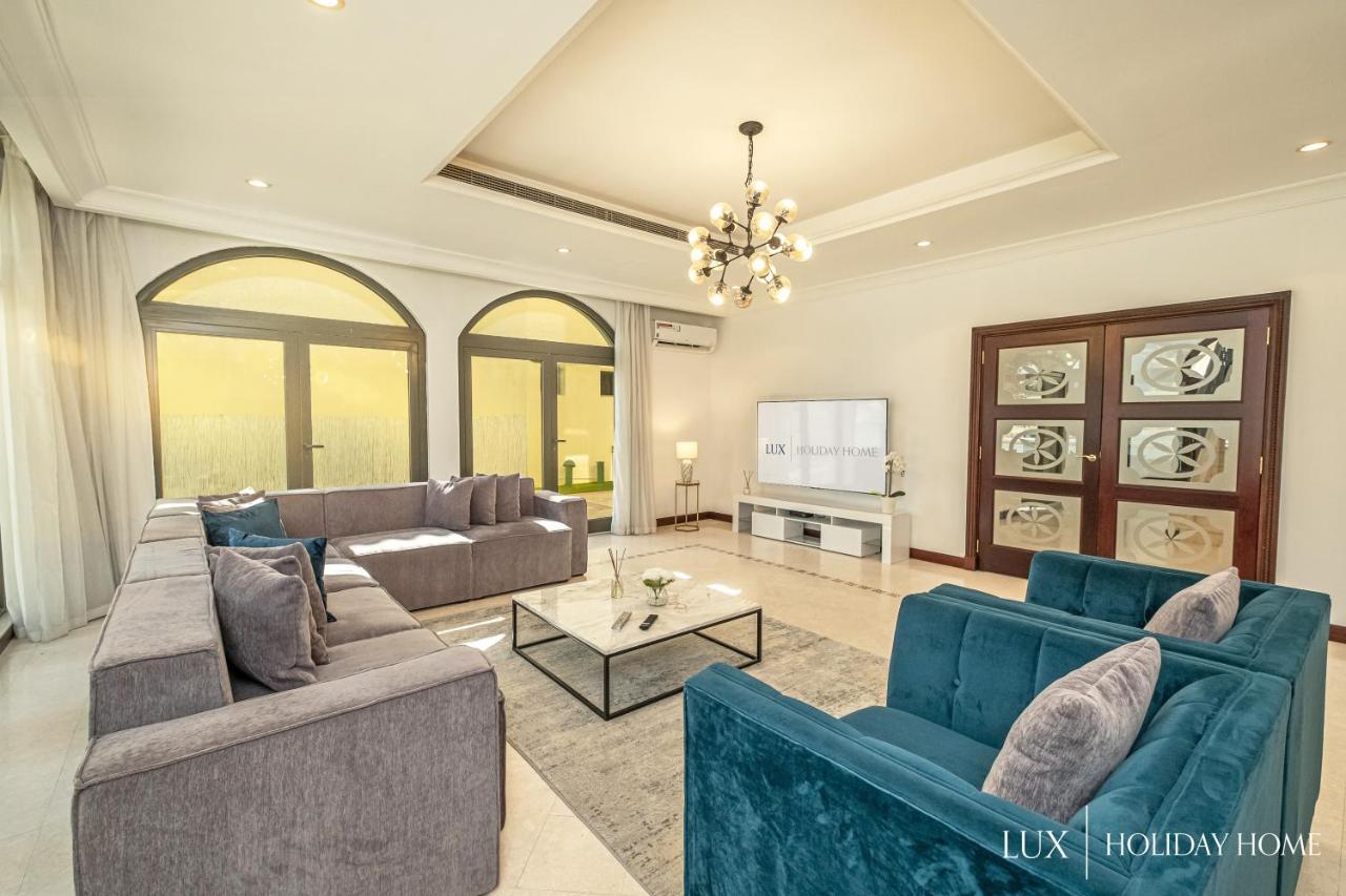 Lux - The Savoy Palm Villa *