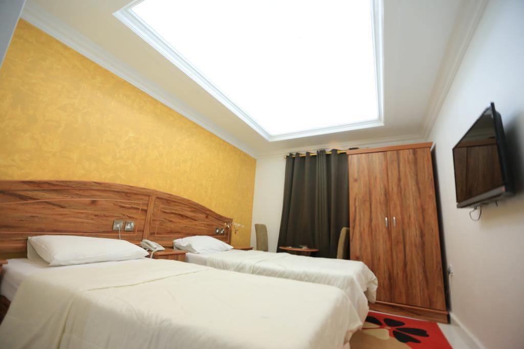 Hotel Sun International