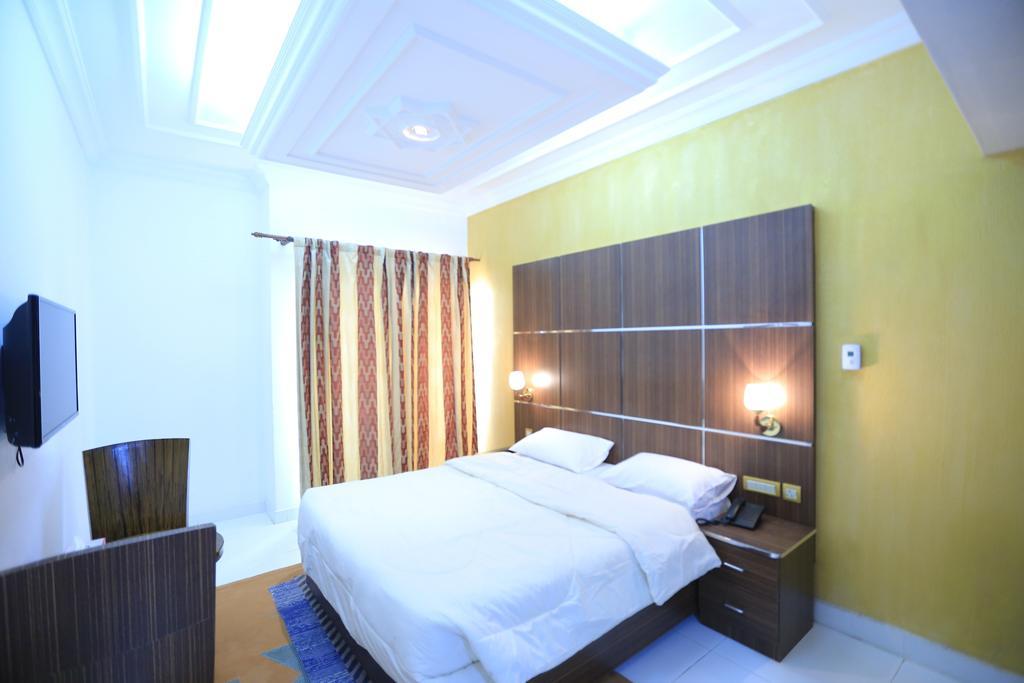 Hotel Sun International