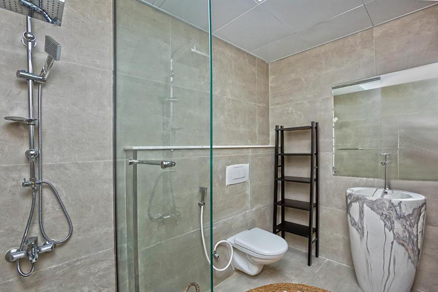 Amazing 2 Bedroom In Marina With Free Parking Apartment