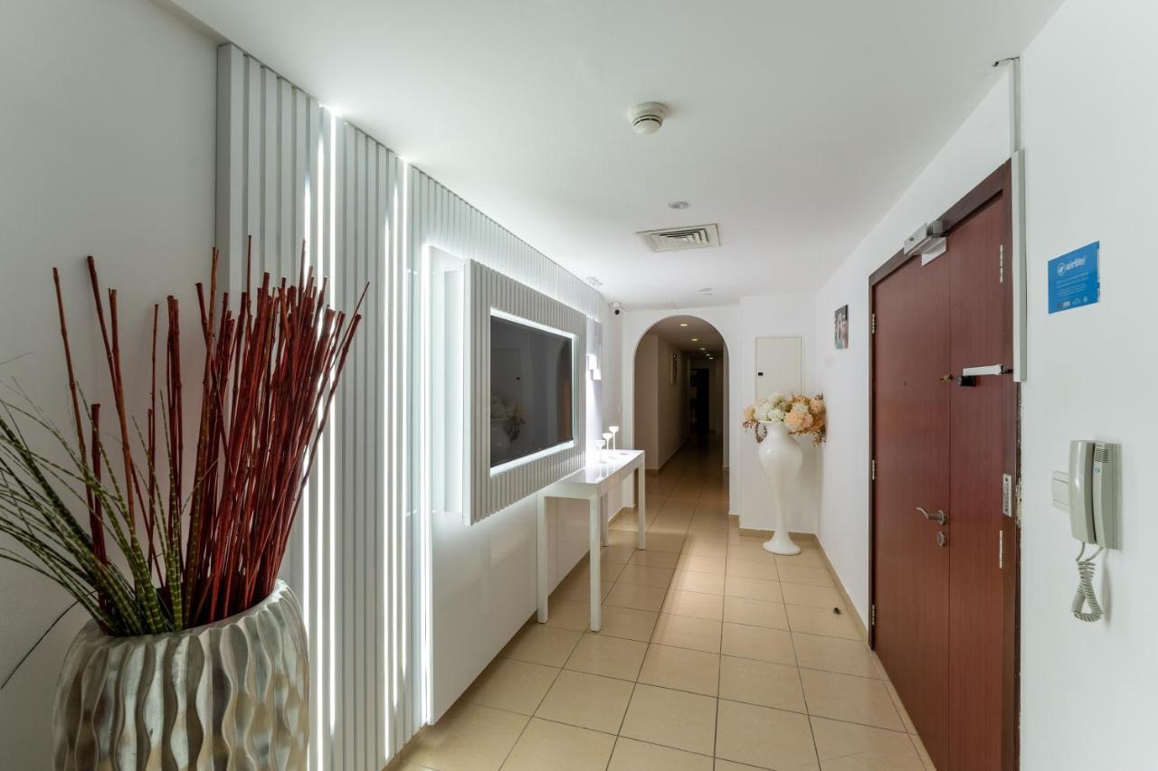 Jbr Penthouse With Terrace Pool Apartment *