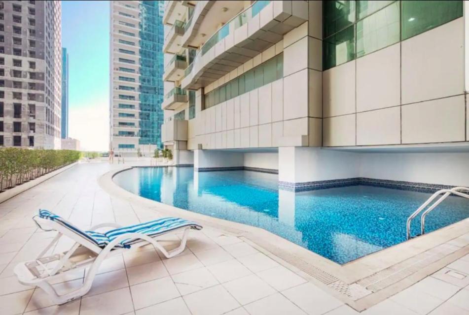 Apartment Amazing 2 Bedroom In Marina With Free Parking