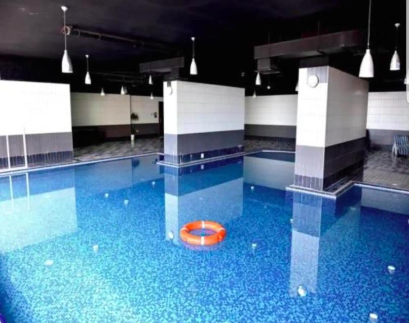 Amazing 2 Bedroom In Marina With Free Parking * Dubai