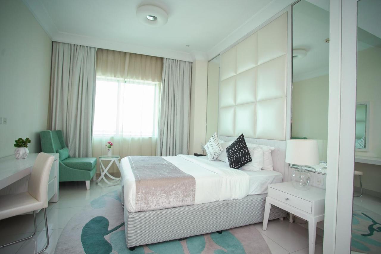 Apartment Luxurious - Damac Mall Street