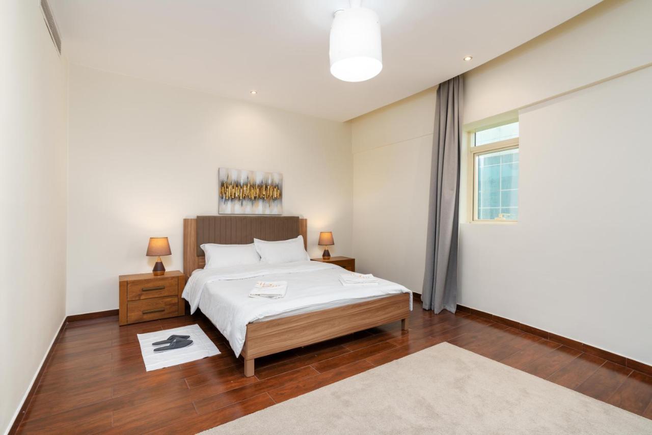 Luxury Penthouse - Al Barsha Apartment