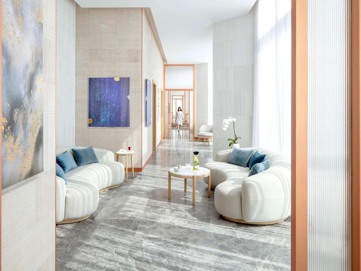 Sls & Residences 5*