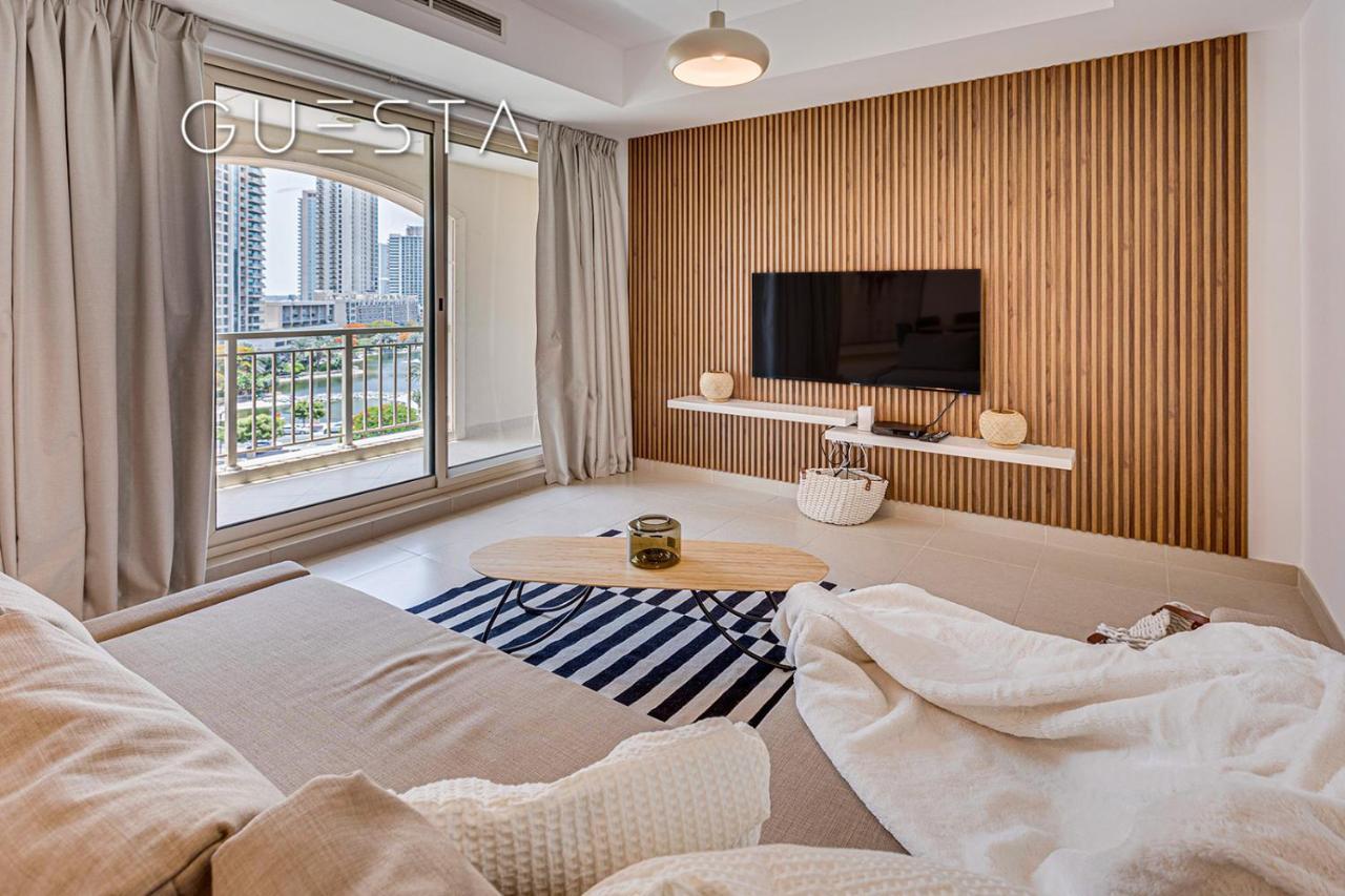 Apartment Mosela Tower By Emaar, The Views And Greens Dubai