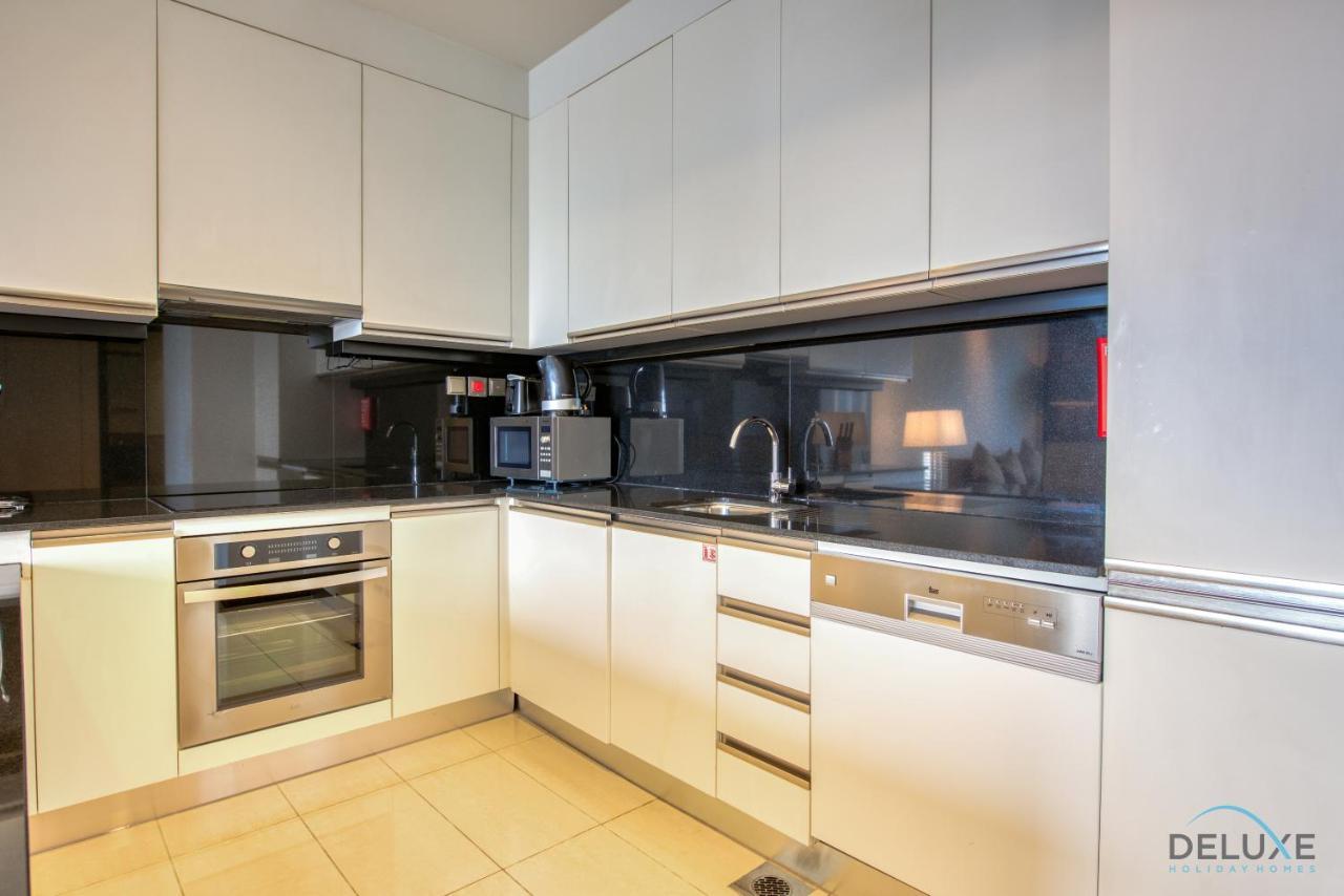 Lush 1 Bedroom At The Address Residences Marina By Deluxe Homes Apartment Dubai