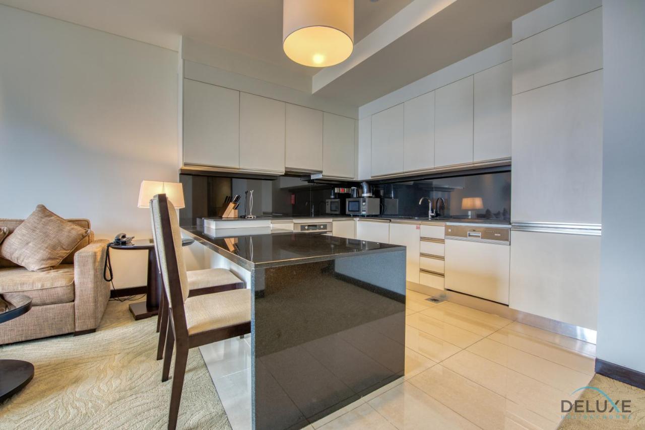 Apartment Lush 1 Bedroom At The Address Residences Marina By Deluxe Homes