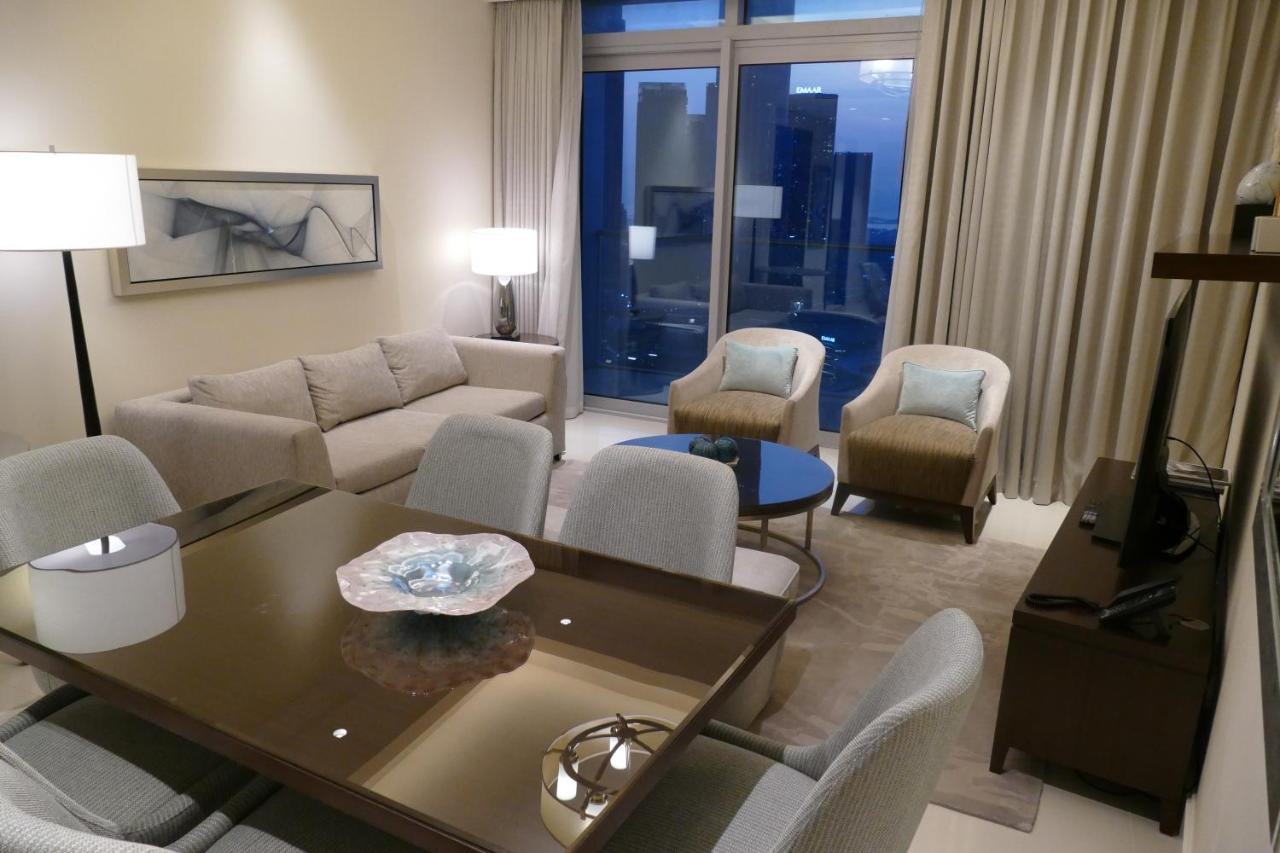 Address Fountain Burj Khalifa Fountain Views Apartment *