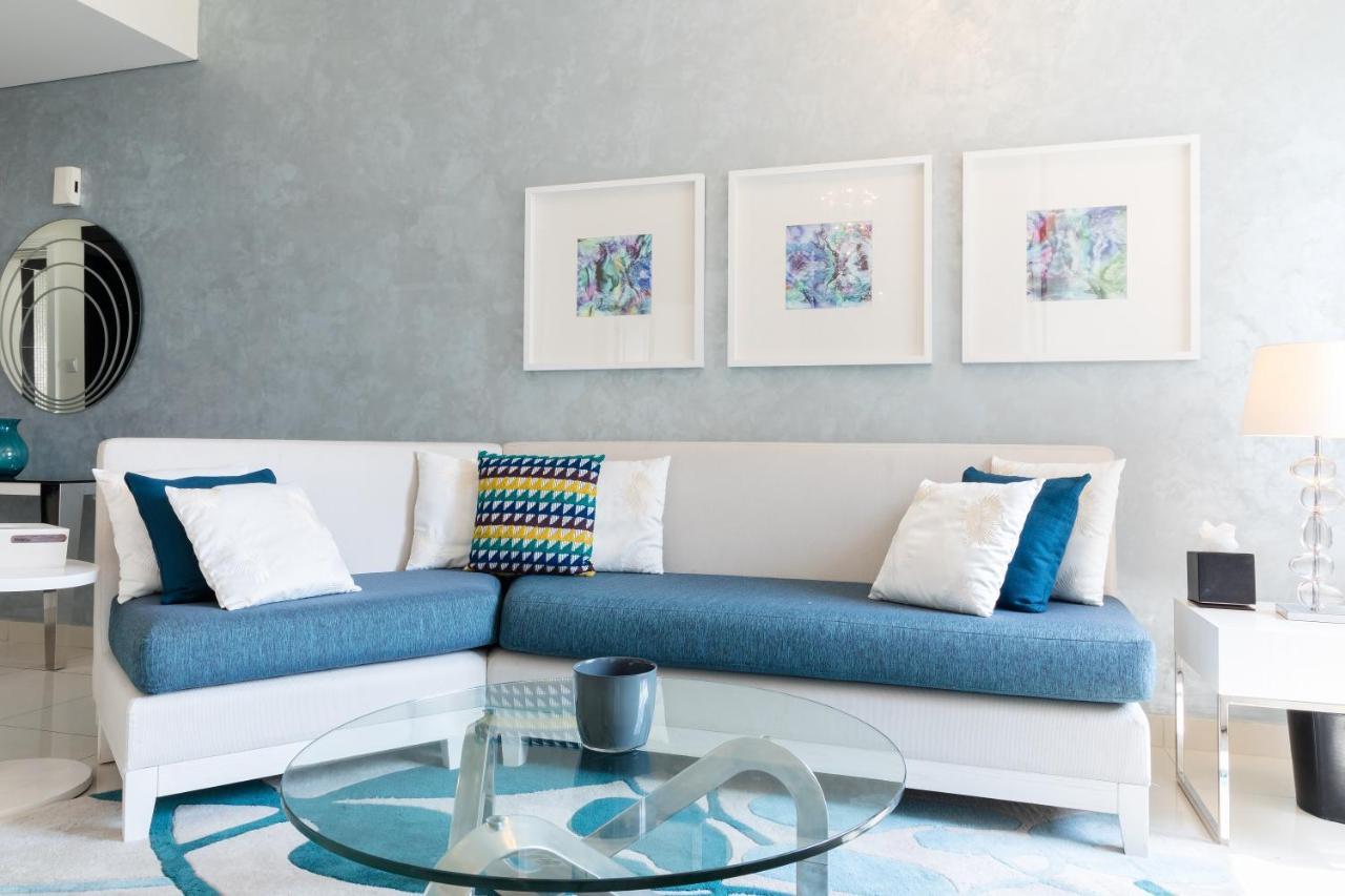 Apartment Maison Privee - Luxury Urban Retreat With Burj Khalifa Views *