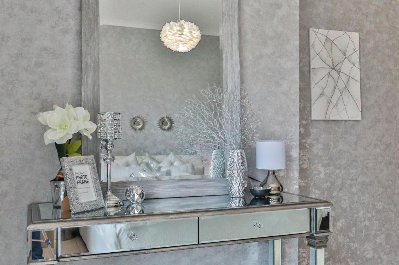 Apartment Higuests - Luxurious With Burj Khalifa Views *
