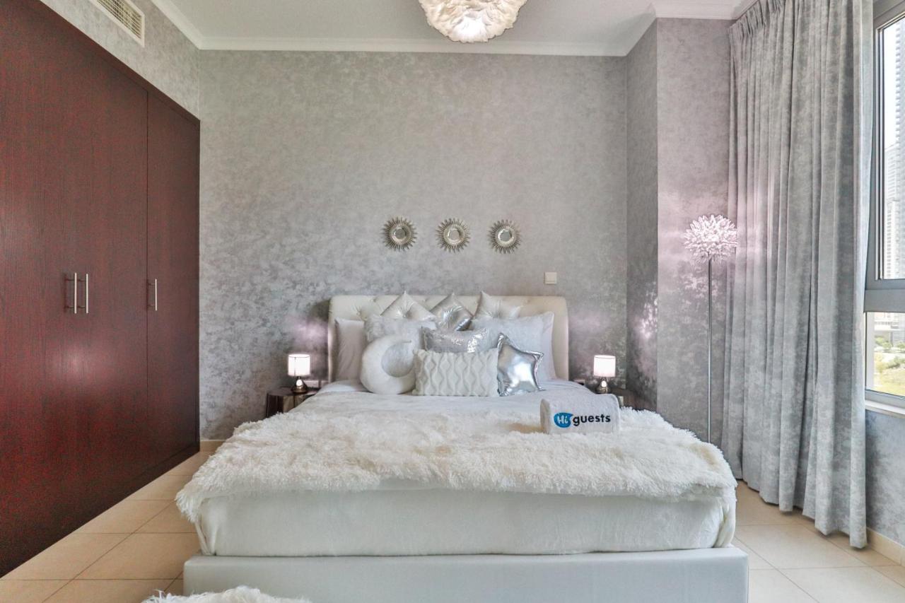Higuests - Luxurious With Burj Khalifa Views Apartment