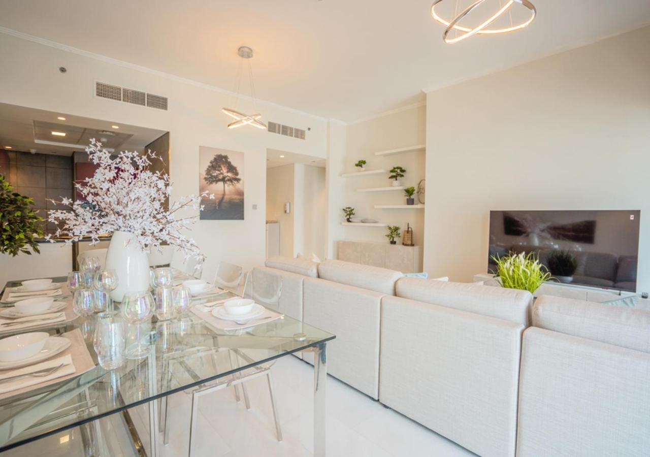 Nasma Luxury - Cayan Tower Apartment *
