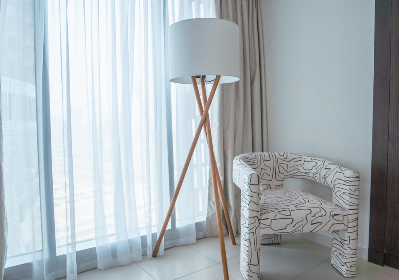 Nasma Luxury - Cayan Tower Apartment Dubai