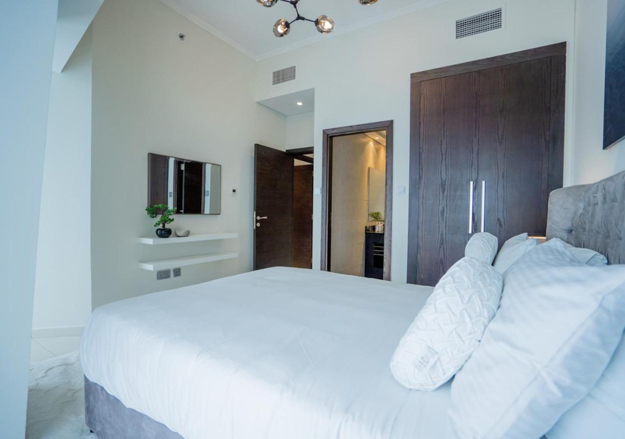 Nasma Luxury - Cayan Tower Apartment