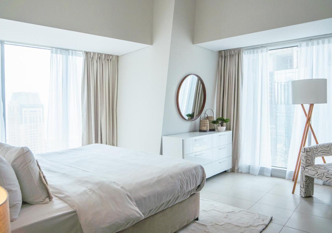 Nasma Luxury - Cayan Tower Apartment *